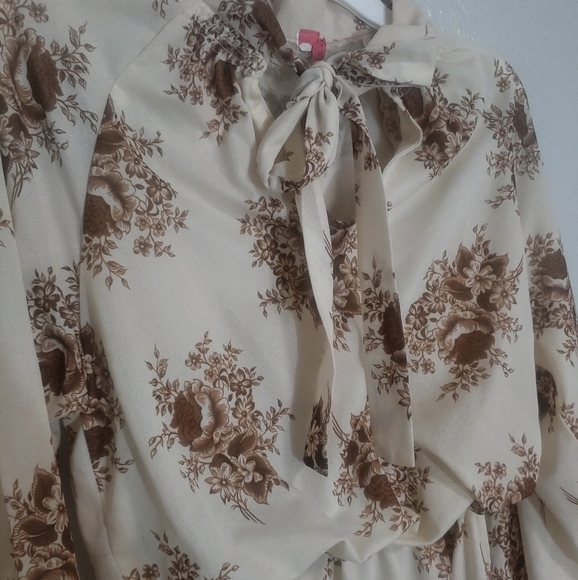 Handmade Locally | Floral Long Sleeve Dress - Picture 2 of 8